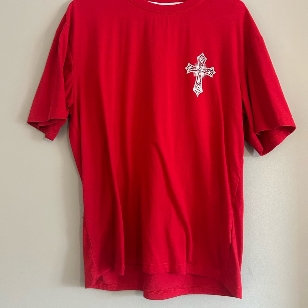 ROMWE Red Short-Sleeve Crewneck Tee with White Cross Patch